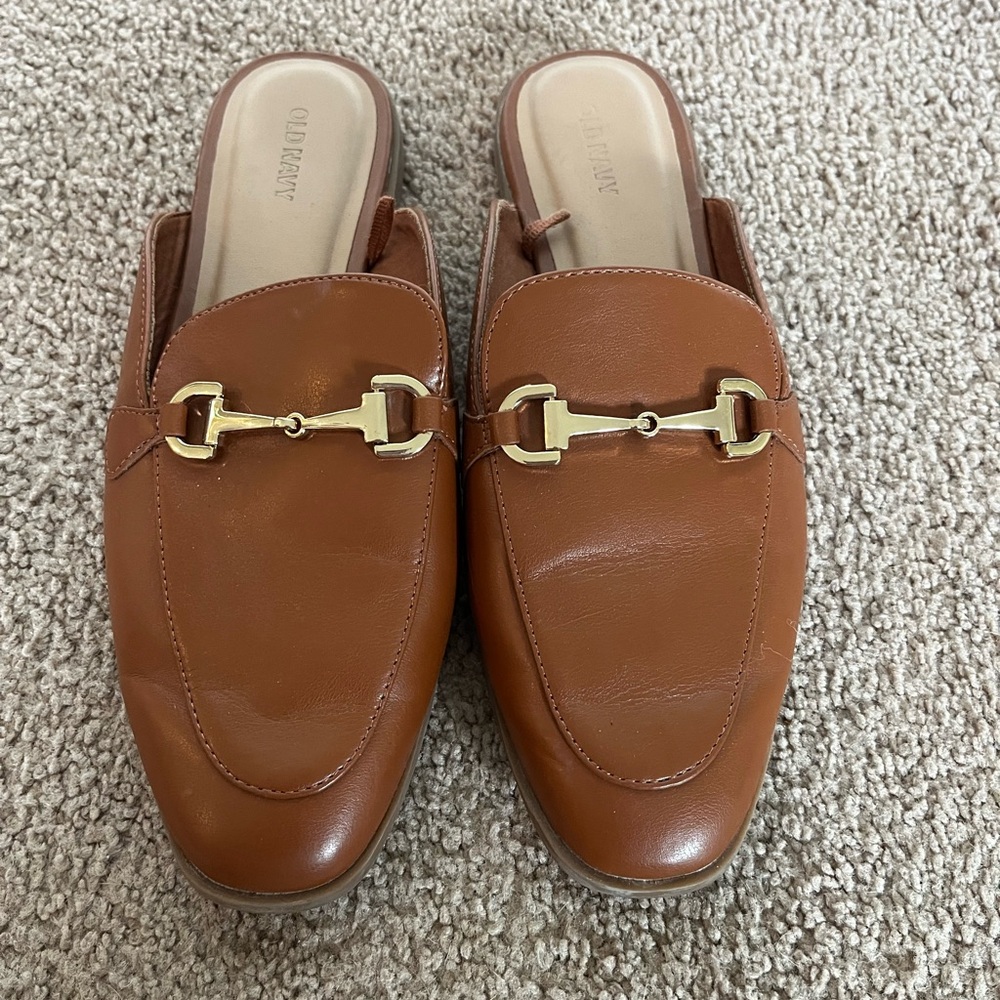 Old Navy Gold Buckle Loafers Women’s size 9